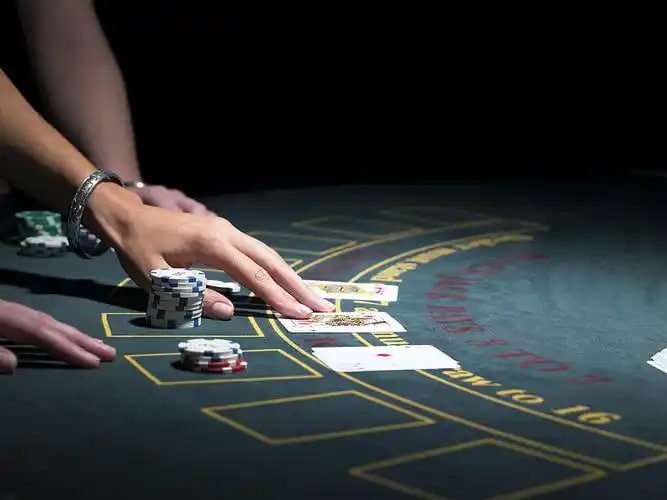 Meja bandar poker di platform king s128 dengan antarmuka taruhan yang jelas